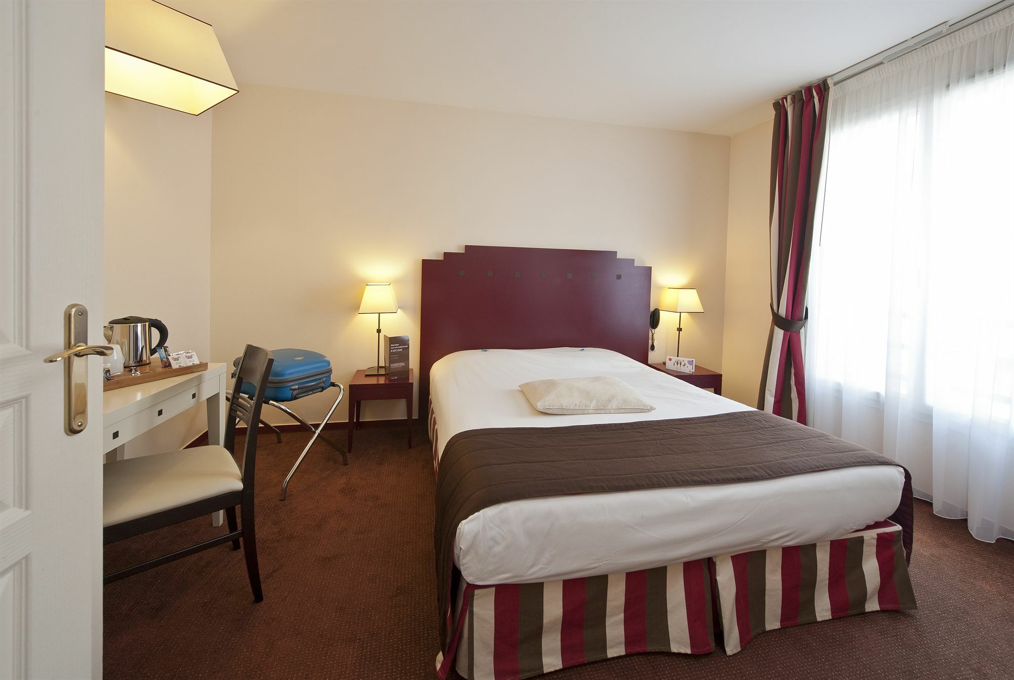Hotel Cerise Chatou Dış mekan fotoğraf